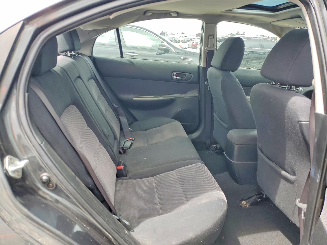 2004 Mazda 6 VIN 1YVHP84C745N89617 photo 10