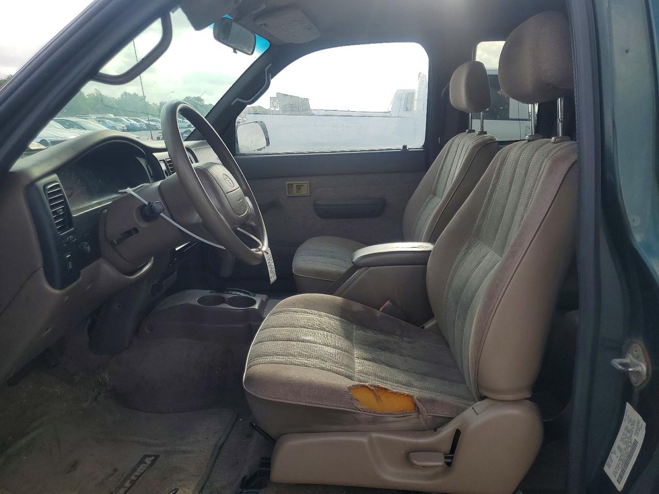 1999 Toyota Tacoma VIN 4TASM92N9XZ562829 photo 7