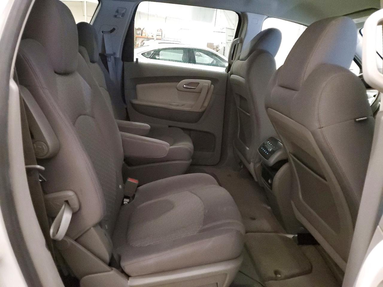 2009 Chevrolet Traverse VIN 1GNEV23D59S151085 photo 11