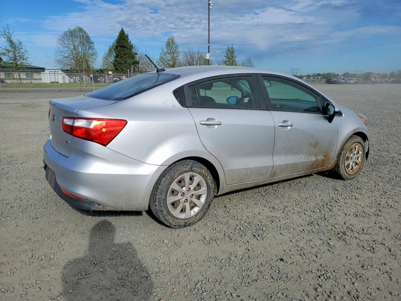 2017 Kia Rio VIN KNADM4A33H6015927 photo 3