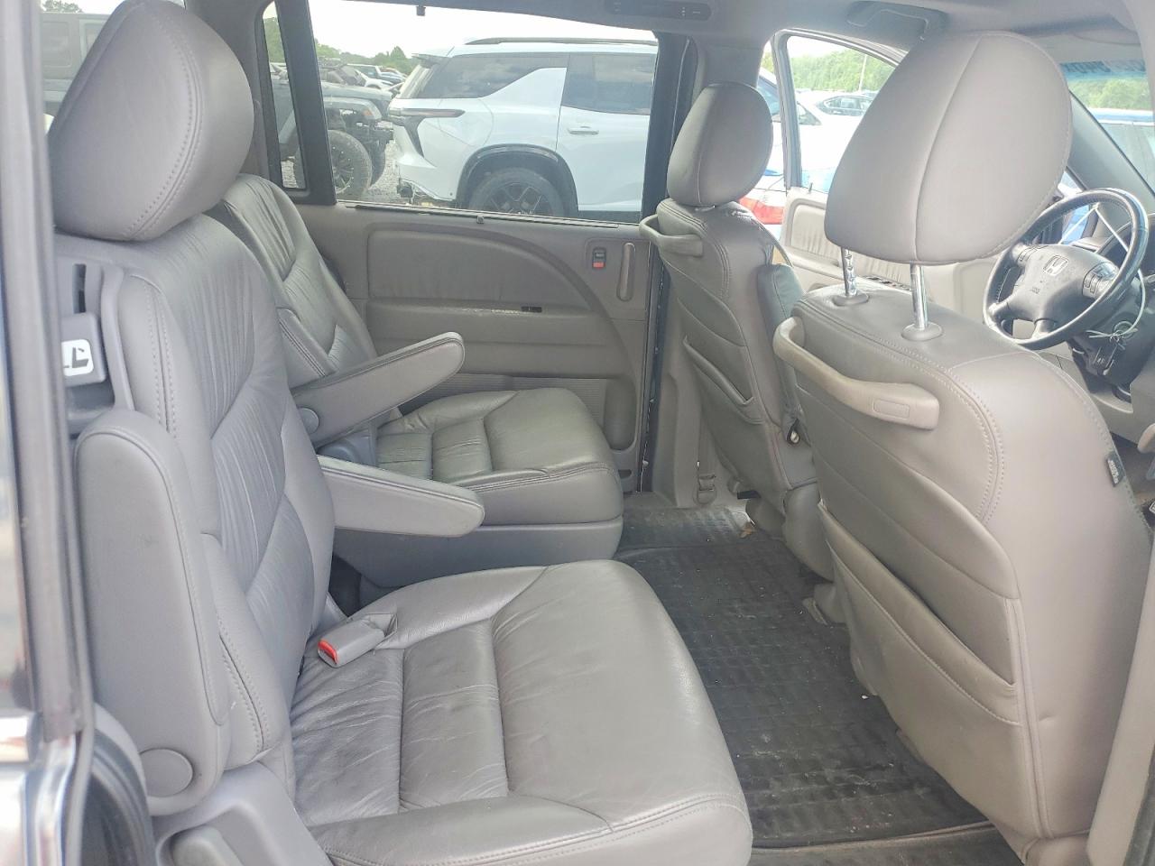 2010 Honda All models VIN 5FNRL3H79AB025841 photo 10