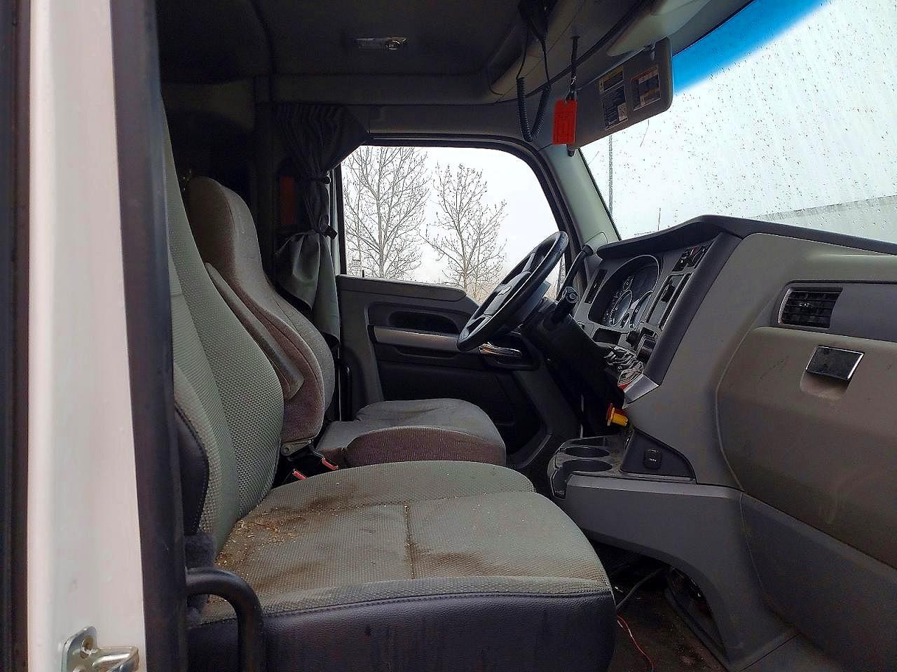 2020 KENWORTH All other VIN 1XKYDP9X5LJ304394 photo 5