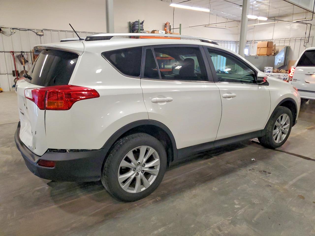 2013 Toyota Rav4 VIN 2T3DFREV5DW060673 photo 3