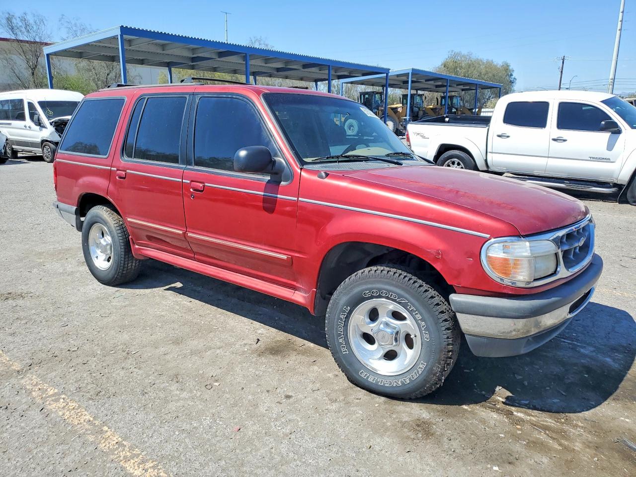 1998 Ford Explorer VIN 1FMZU34EXWUB85965 photo 4