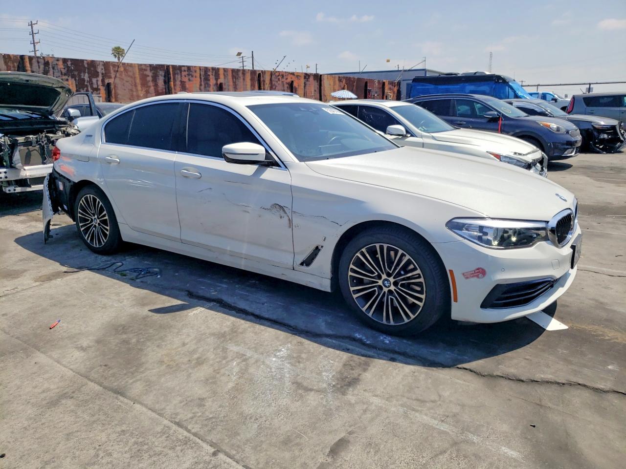 2019 BMW 5 series VIN WBAJA9C59KB393398 photo 4