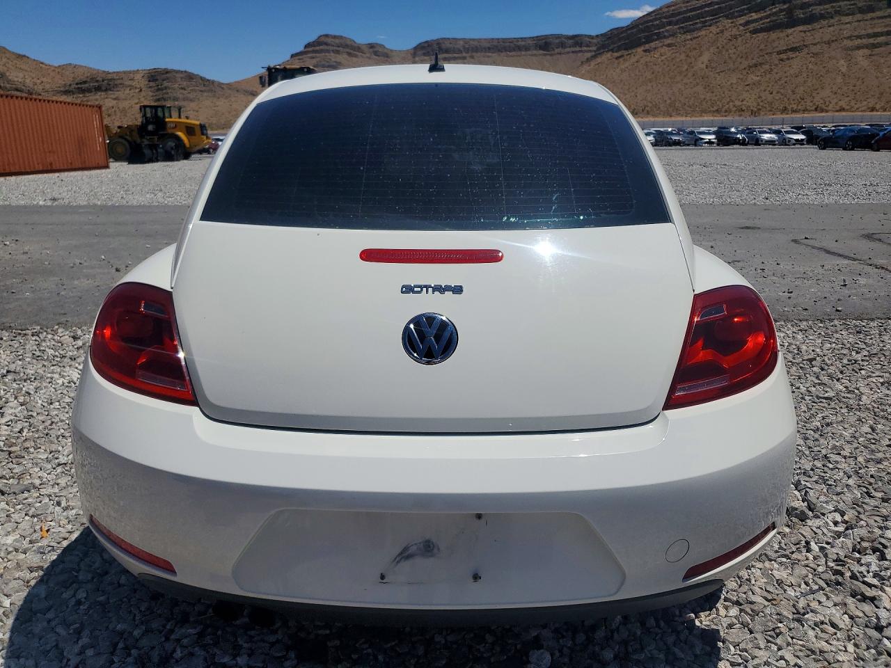 2013 Volkswagen Beetle VIN 3VWFP7ATXDM654138 photo 6