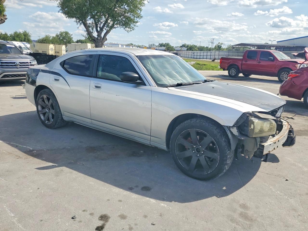 2008 Dodge Charger VIN 2B3KA43R28H231739 photo 4
