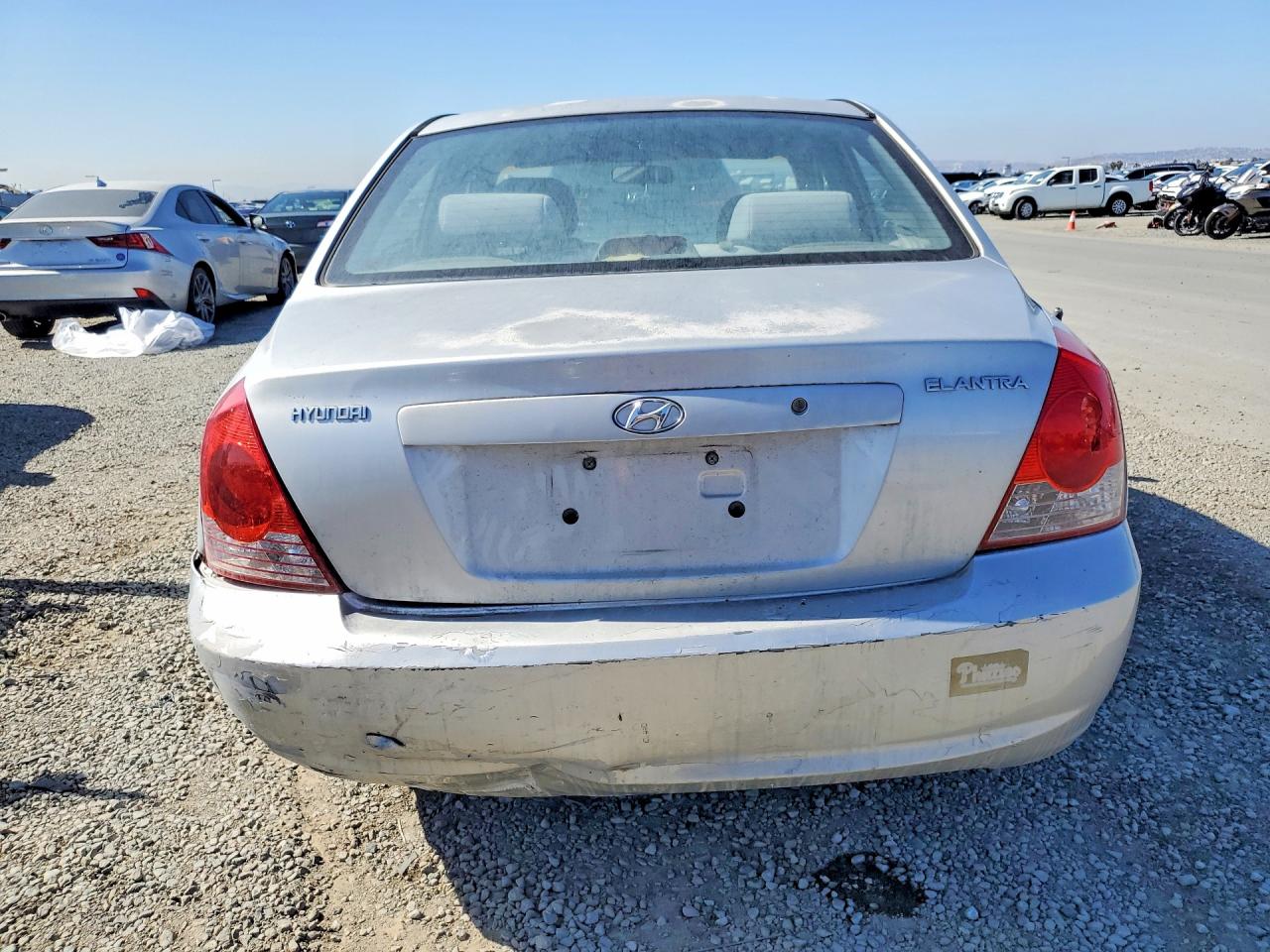 2004 Hyundai Elantra VIN KMHDN46D64U819609 photo 6