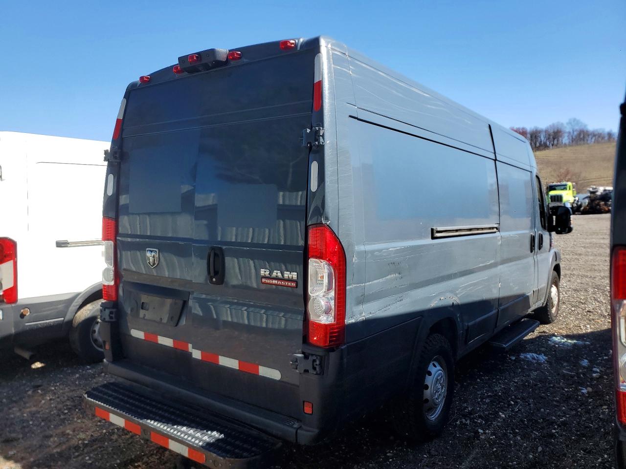 2020 RAM Promaster VIN 3C6URVJG0LE140374 photo 3