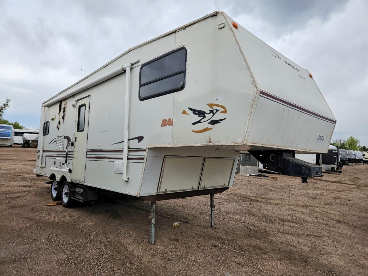 1999 JAYCO All models VIN 1UJCJ02M1X5LC0494 photo 1
