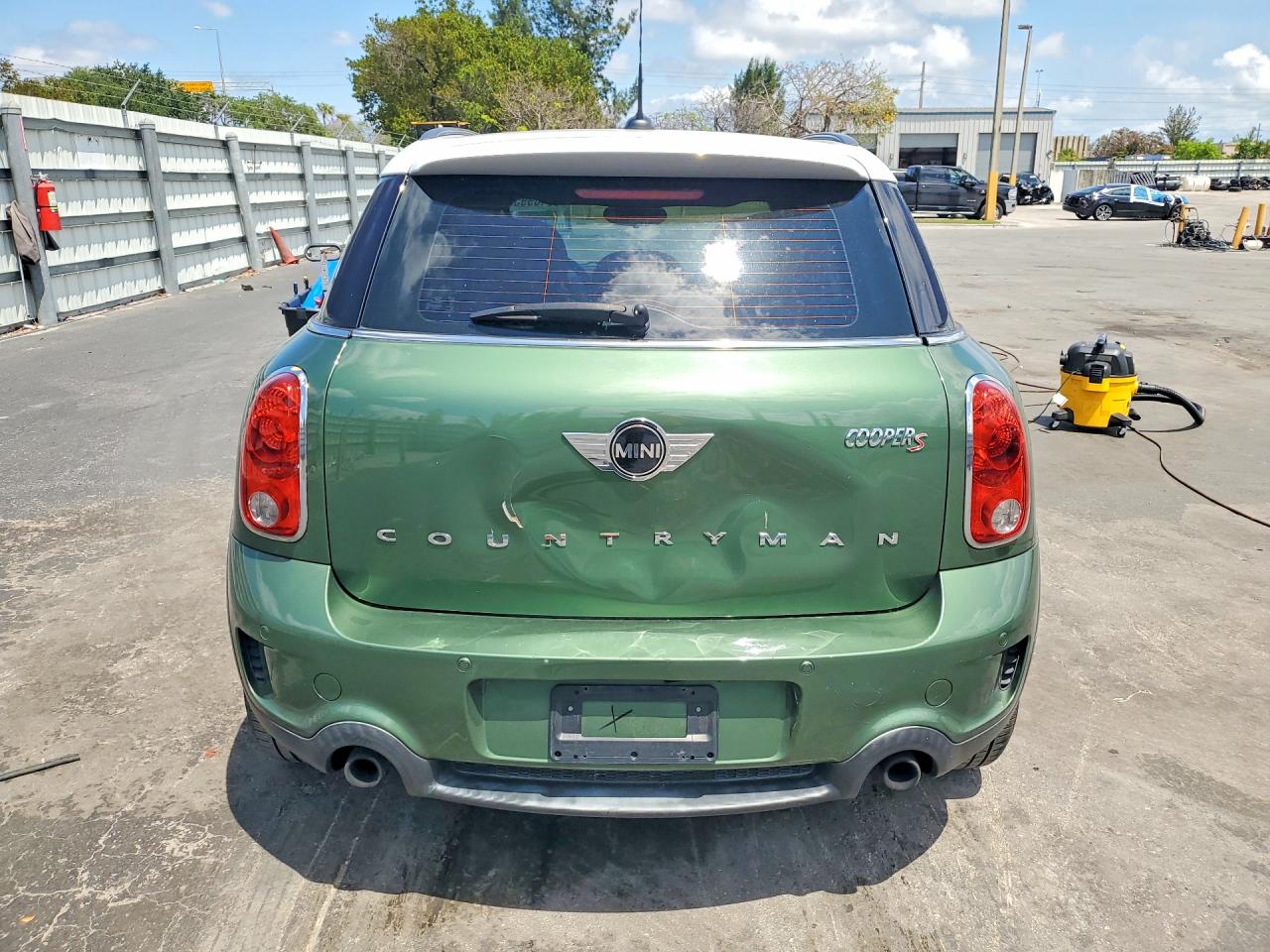 2016 MINI Cooper VIN WMWZC3C53GWT08761 photo 6