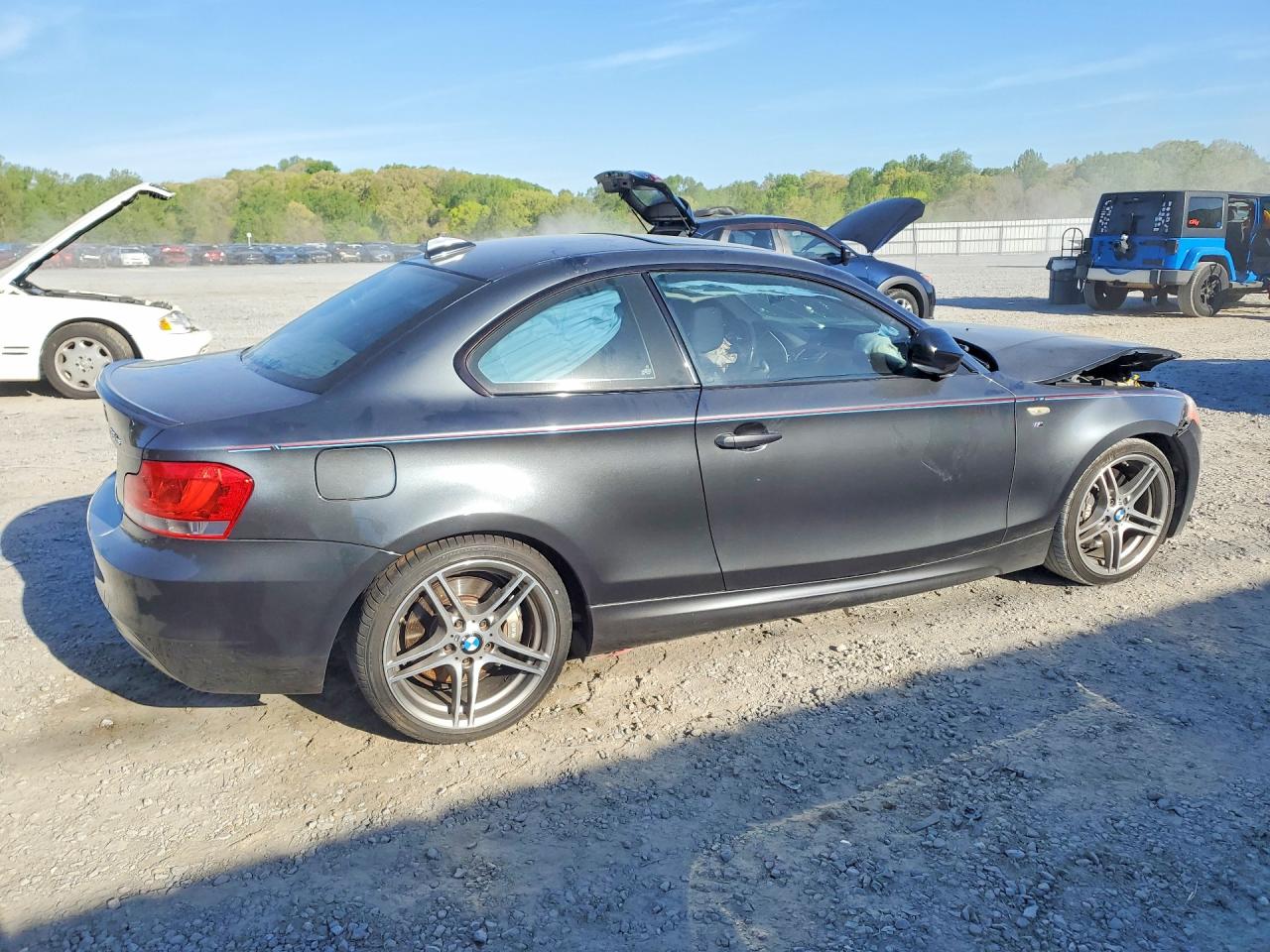 2013 BMW 1 series VIN WBAUC9C51DVY60645 photo 3
