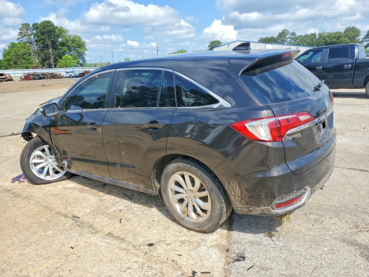 2018 Acura Rdx VIN 5J8TB3H38JL005116 photo 2
