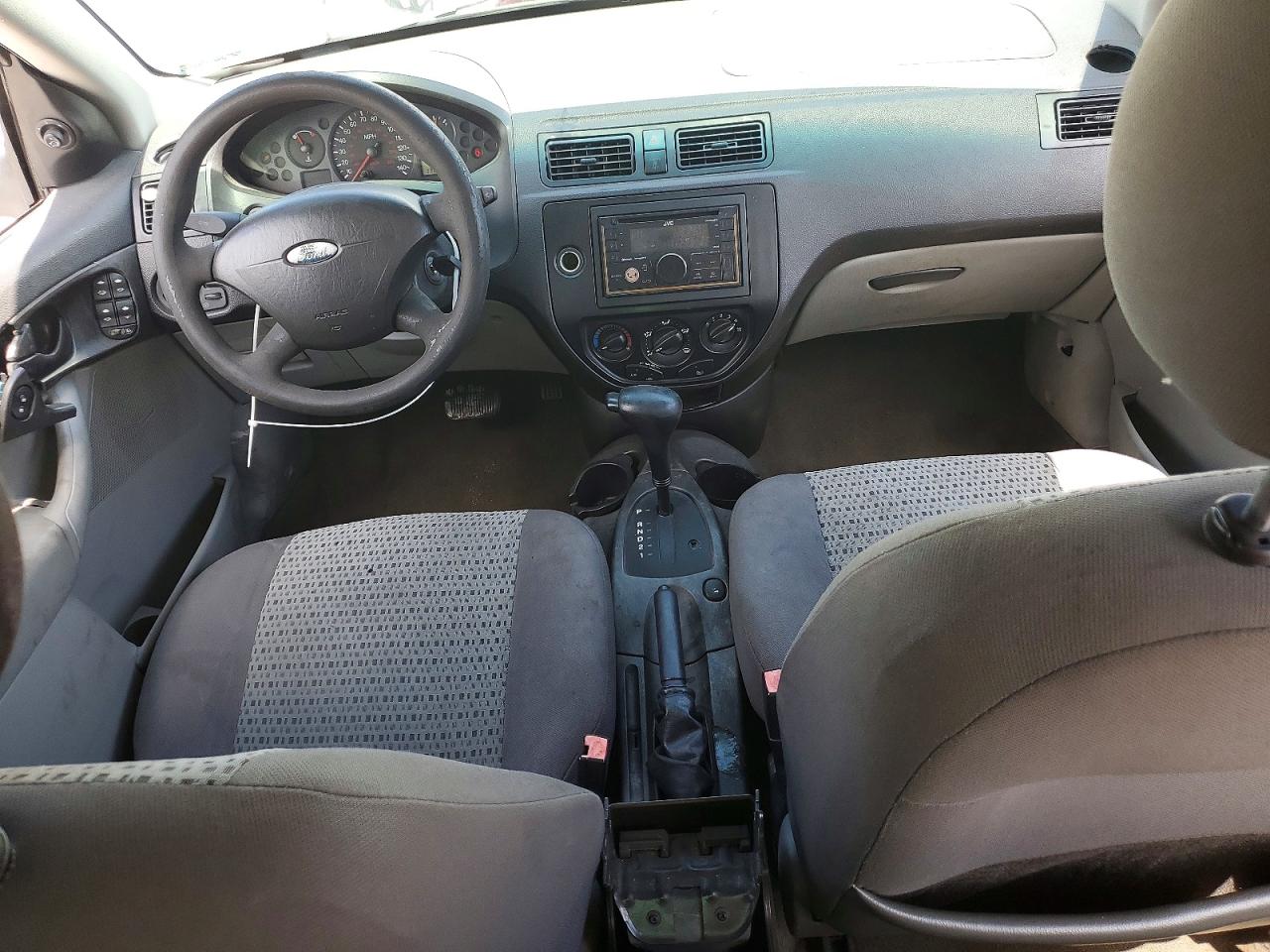 2007 Ford Focus VIN 1FAHP34N57W341817 photo 8