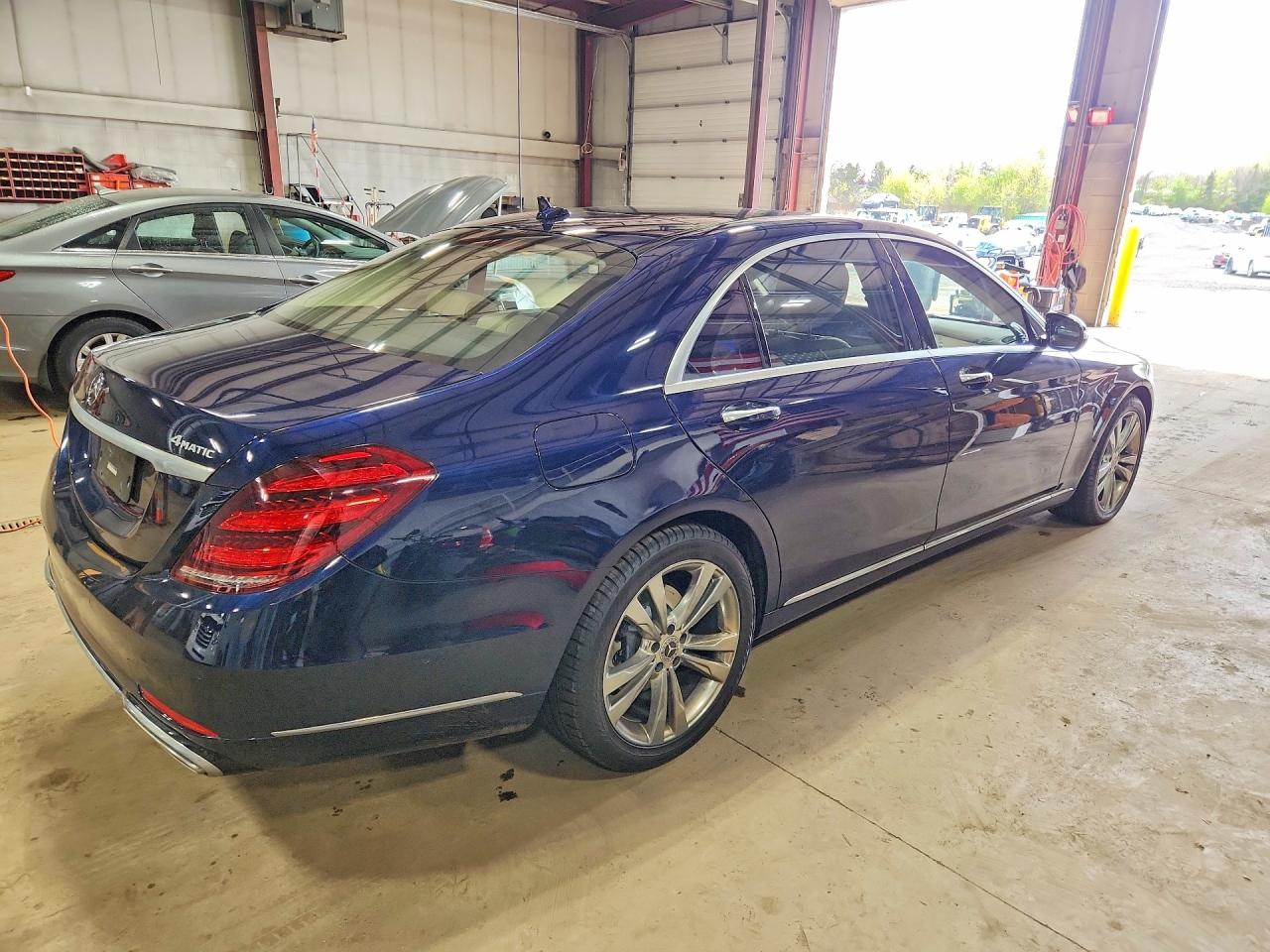 2020 Mercedes-Benz S class VIN W1KUG8GBXLA556078 photo 3