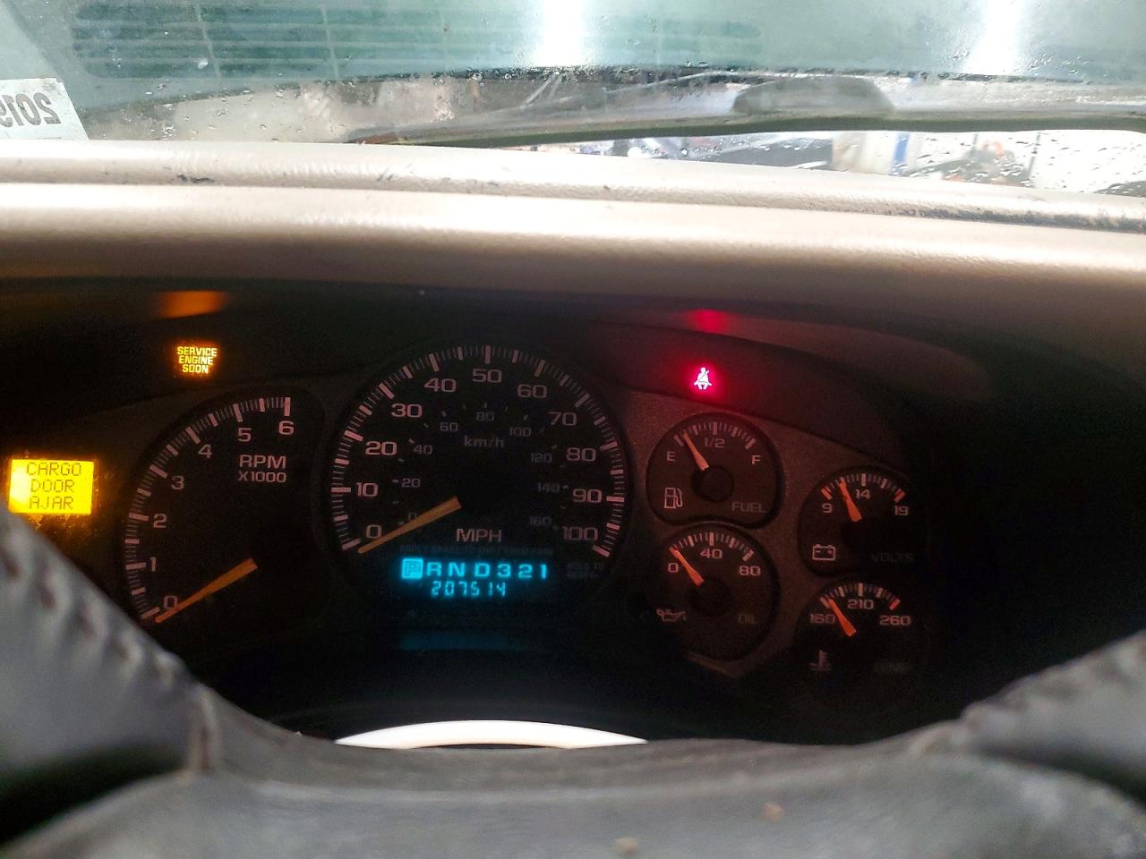 2001 Chevrolet Suburban VIN 3GNFK16T31G176301 photo 9