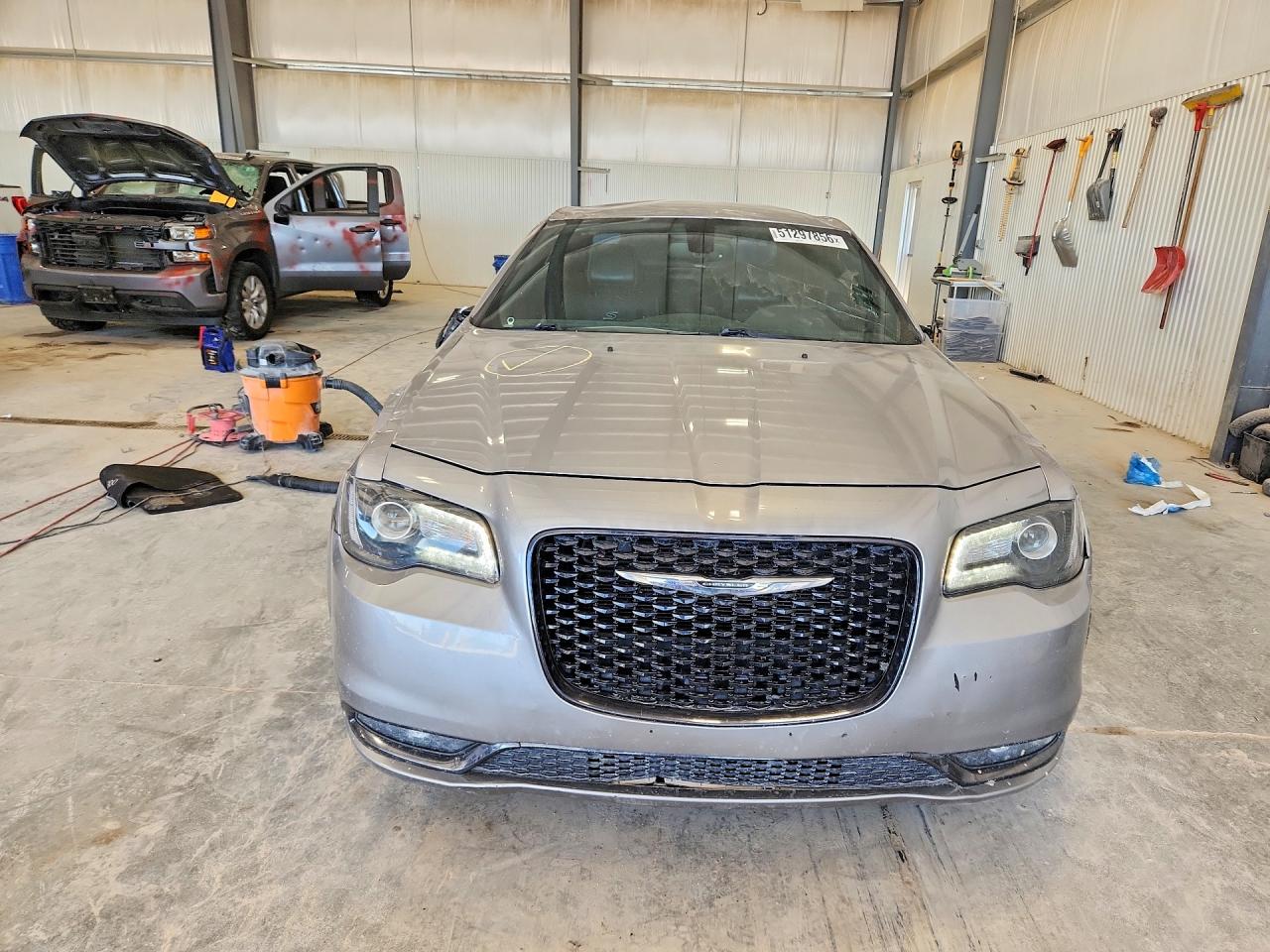 2016 Chrysler 300 VIN 2C3CCAGG6GH183007 photo 5