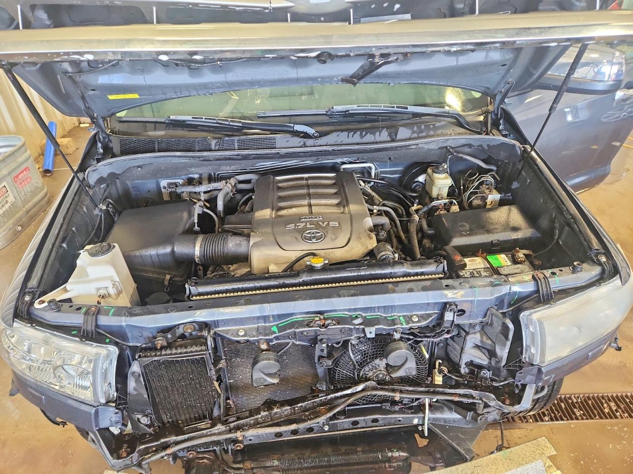 2008 Toyota Sequoia VIN 5TDBY68AX8S018645 photo 12