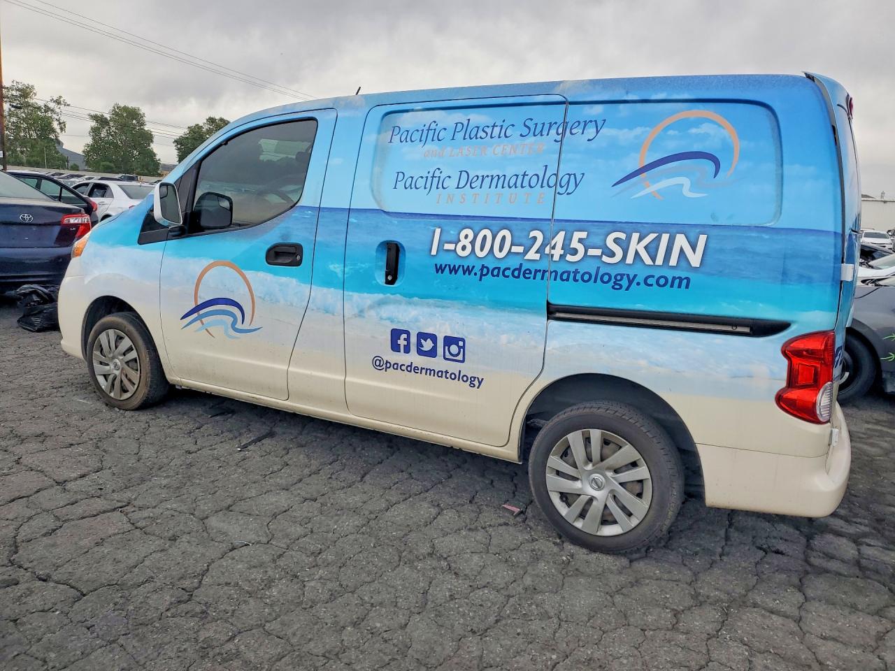 2019 Nissan Nv VIN 3N6CM0KN7KK700875 photo 2