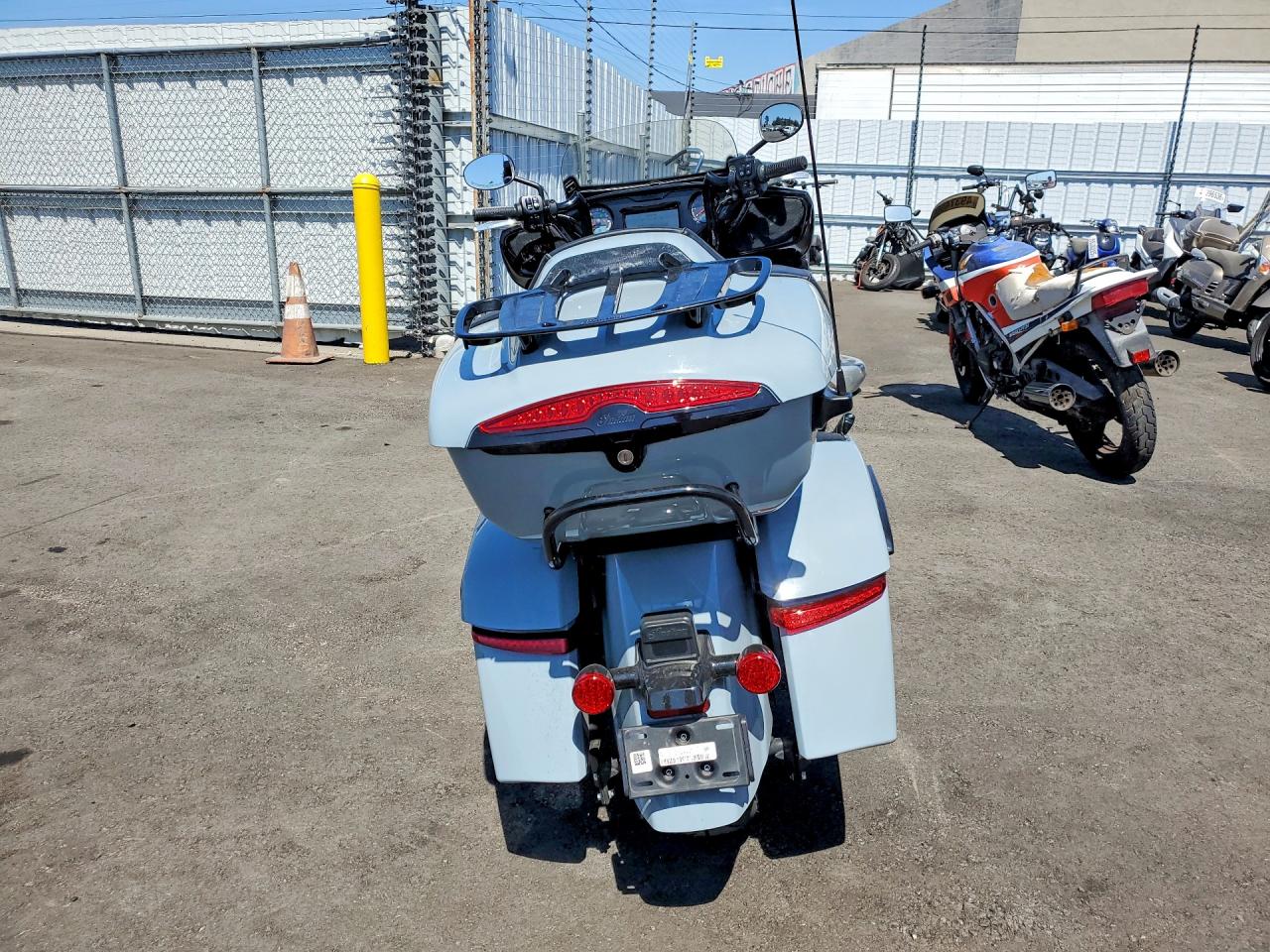 2025 INDIAN Motorcycle VIN 56KLGDSS4S3435100 photo 4