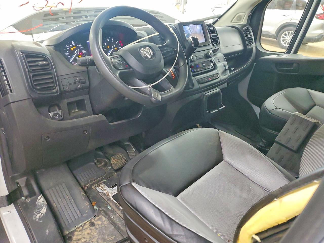 2024 Ram Promaster VIN 3C6LRVCG7RE125209 photo 8