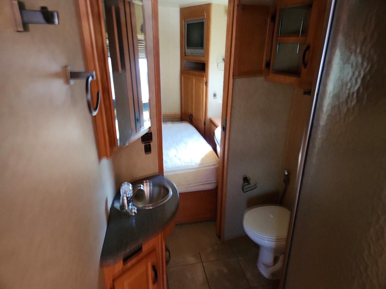 2008 WINNEBAGO All other VIN 5B4MPA7G673423881 photo 9