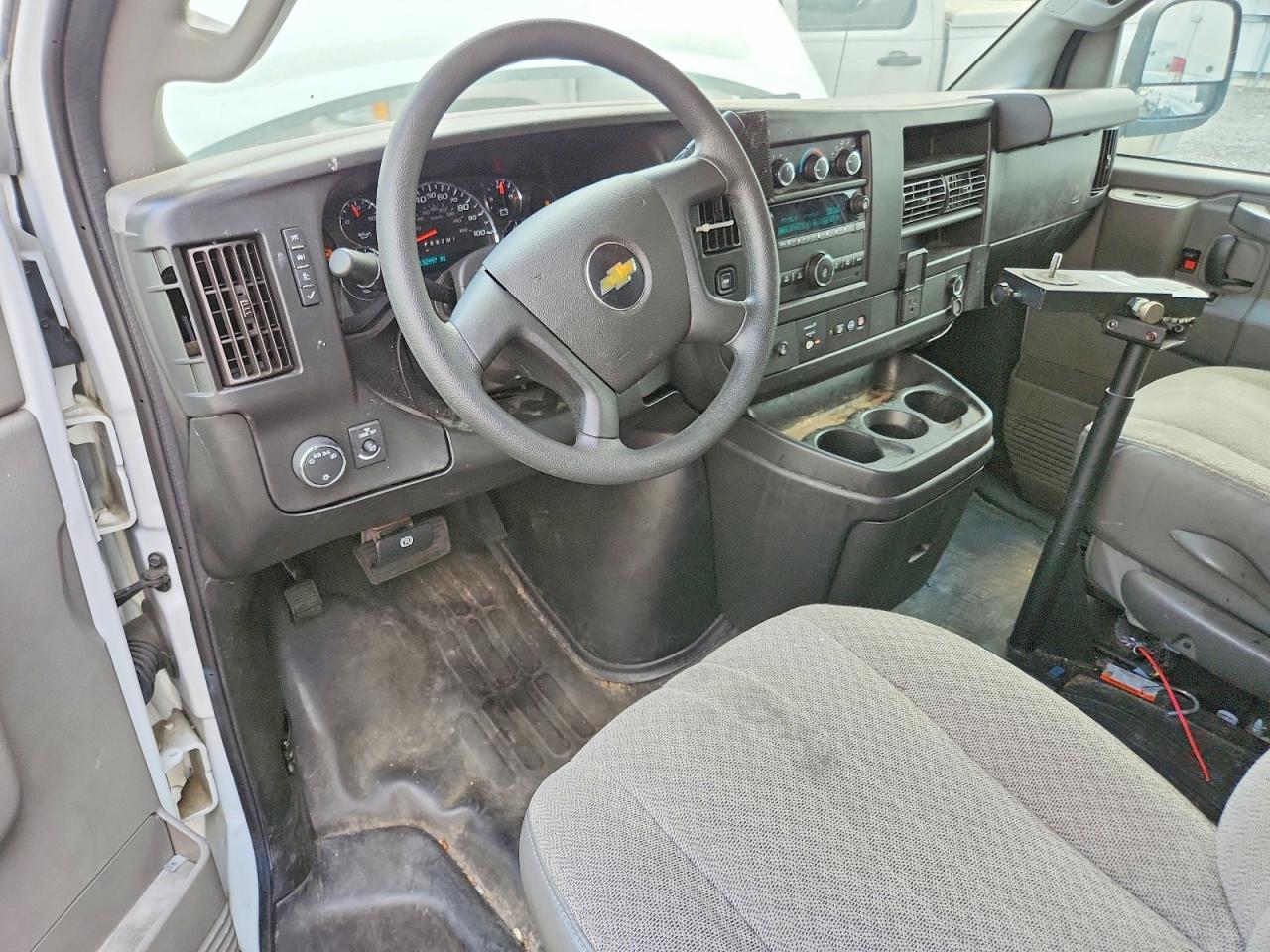 2020 CHEV Express VIN 1GCWGAFGXL1209566 photo 8