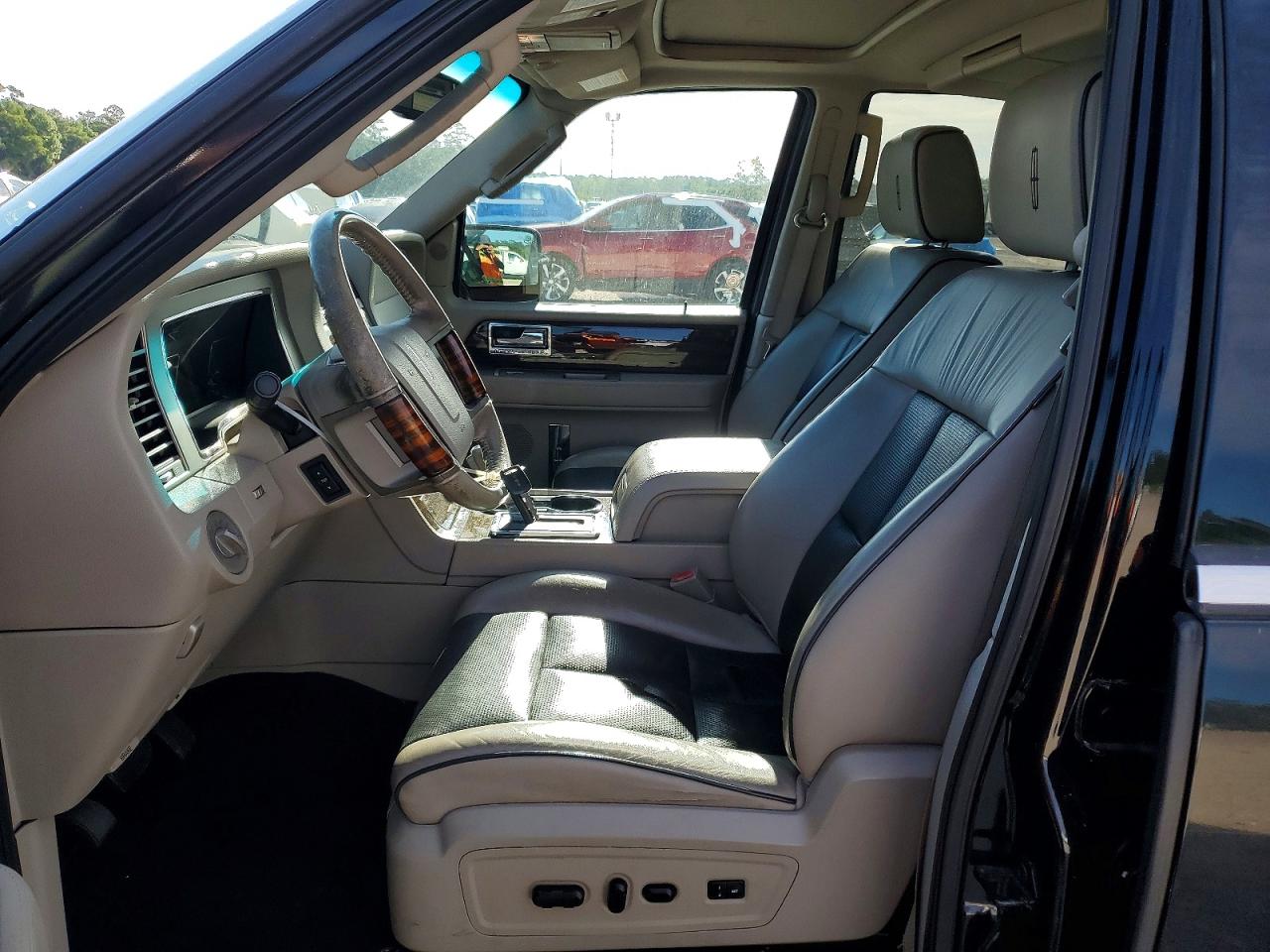 2008 Lincoln Navigator VIN 5LMFU27568LJ13868 photo 7