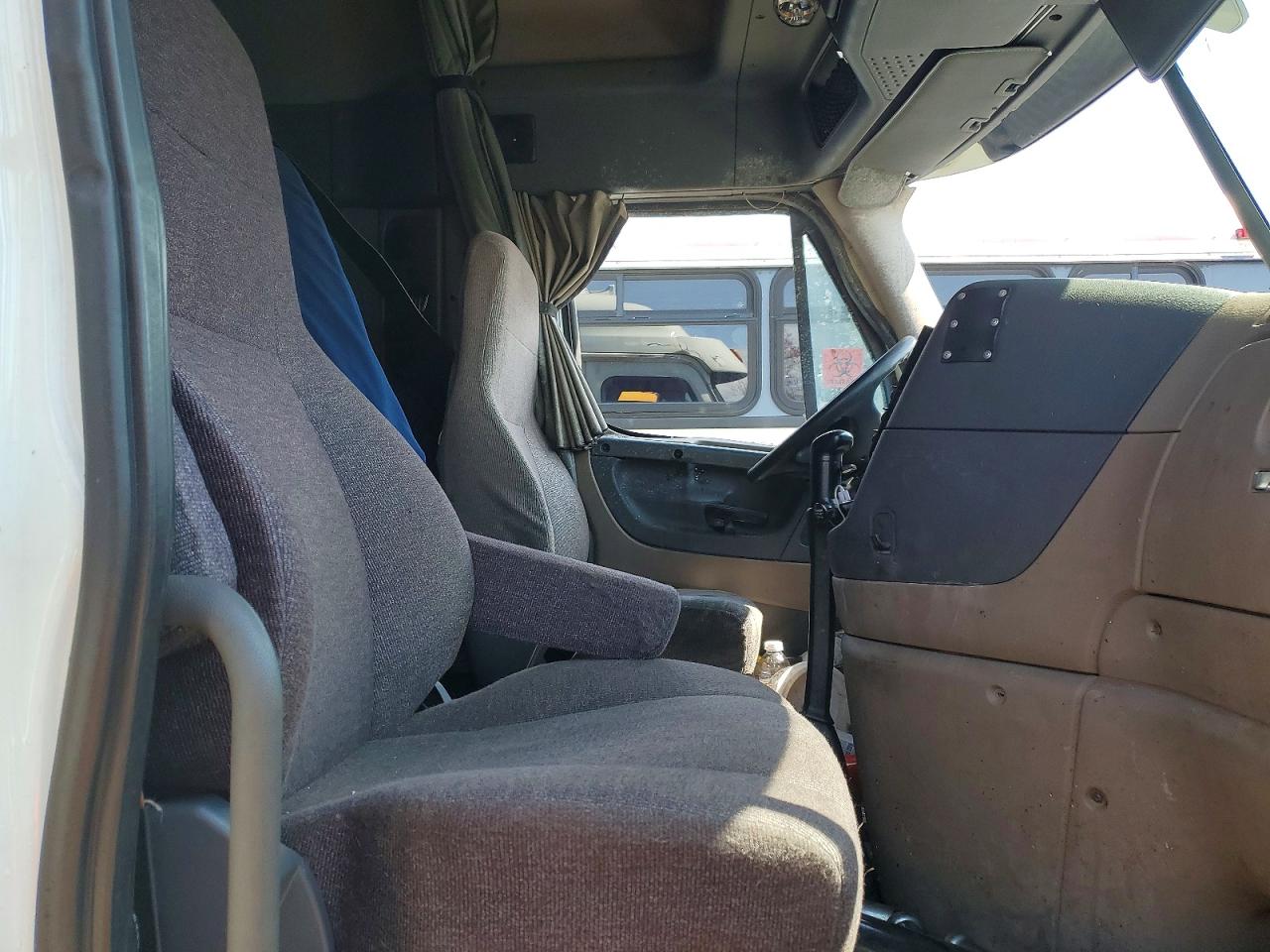 2014 FREIGHTLINER All other VIN 1FUJGLBG1ELBY9397 photo 5