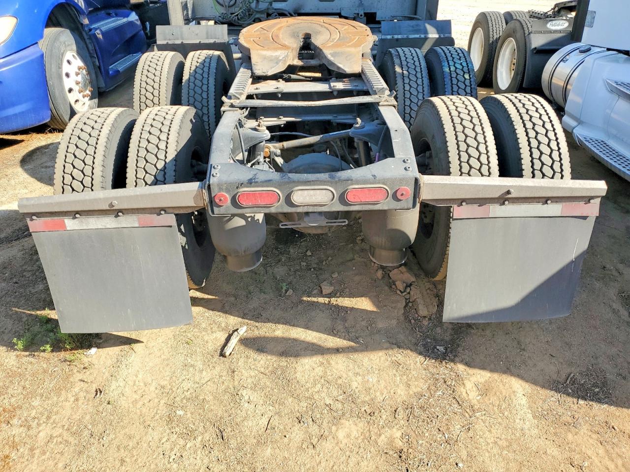 2020 PETERBILT All other VIN 1XPBD49X3LD661974 photo 9
