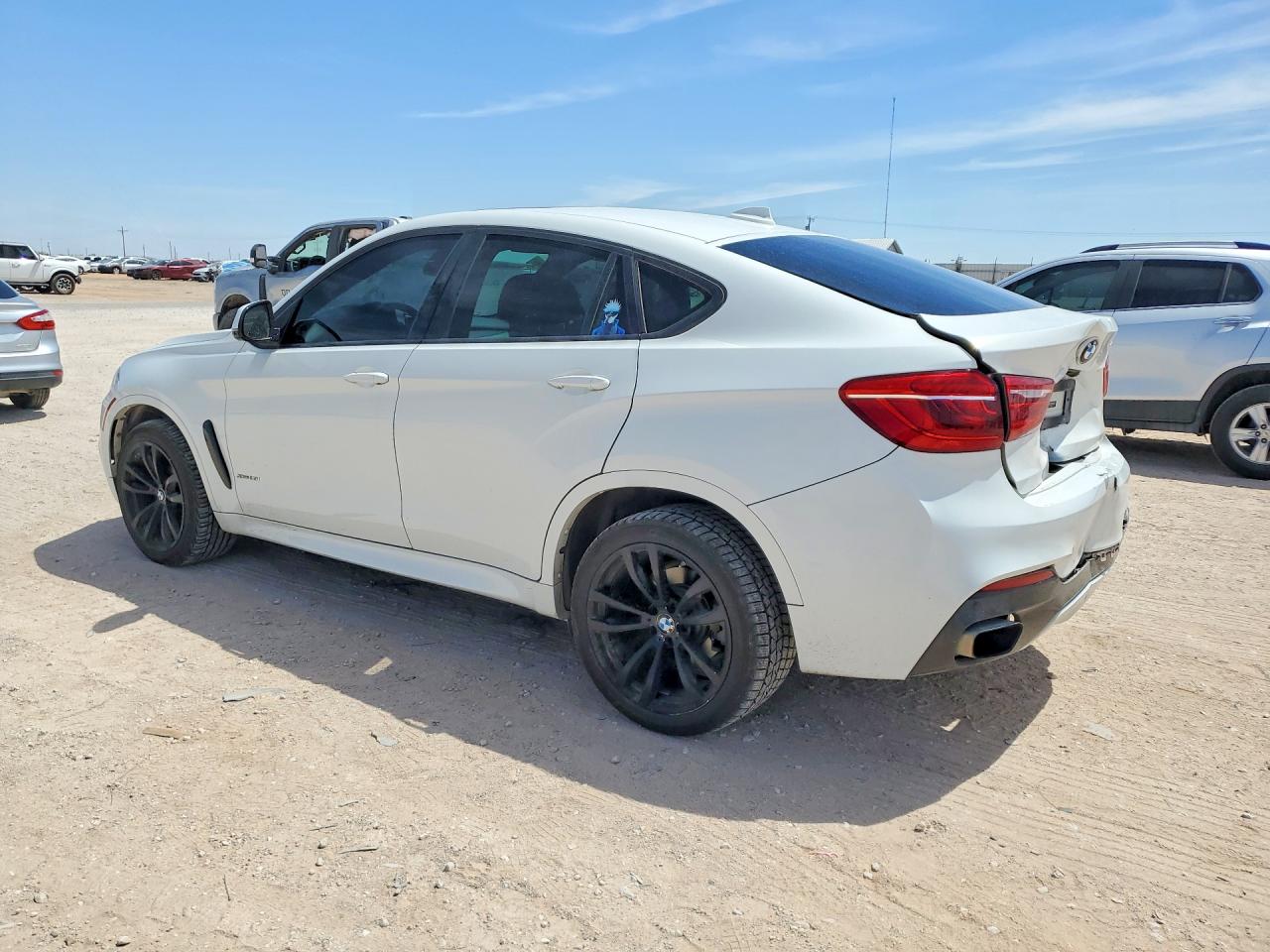 2016 BMW X6 VIN 5UXKU2C56G0N79083 photo 2