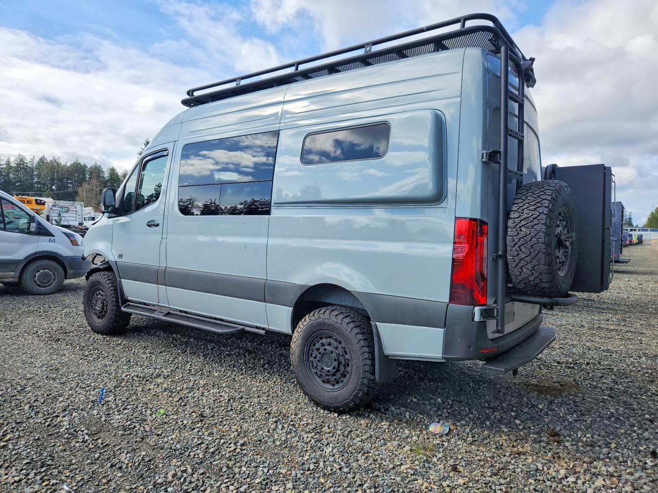 2025 MERCEDES-BENZ Sprinter VIN W1Y4NBVY6ST226134 photo 2