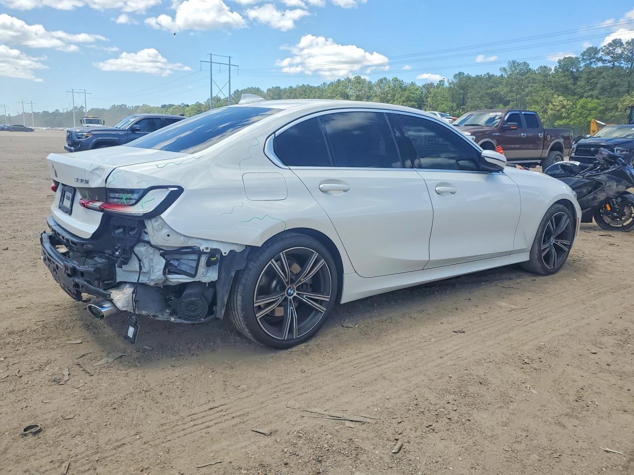 2021 BMW 3 series VIN 3MW5R1J0XM8C08430 photo 3