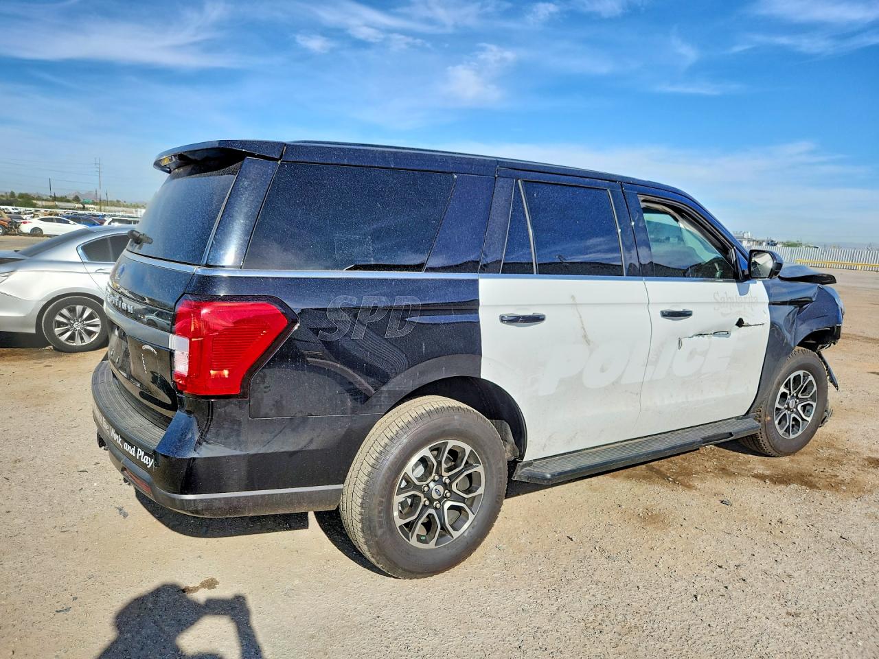 2024 Ford Expedition VIN 1FMJU1G88REB08646 photo 3