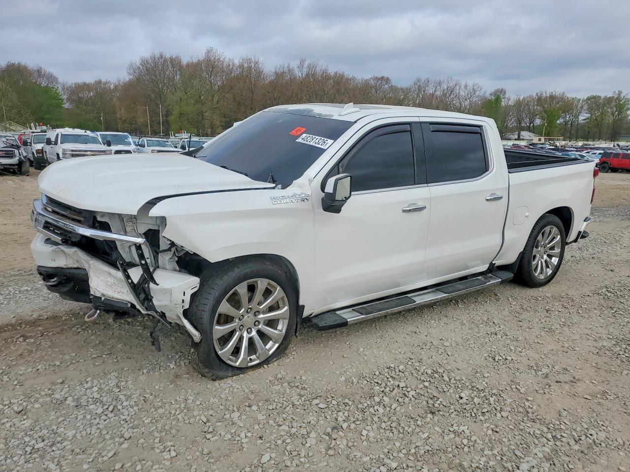 2020 Chevrolet Silverado VIN 3GCUYHED3LG373201 photo 1