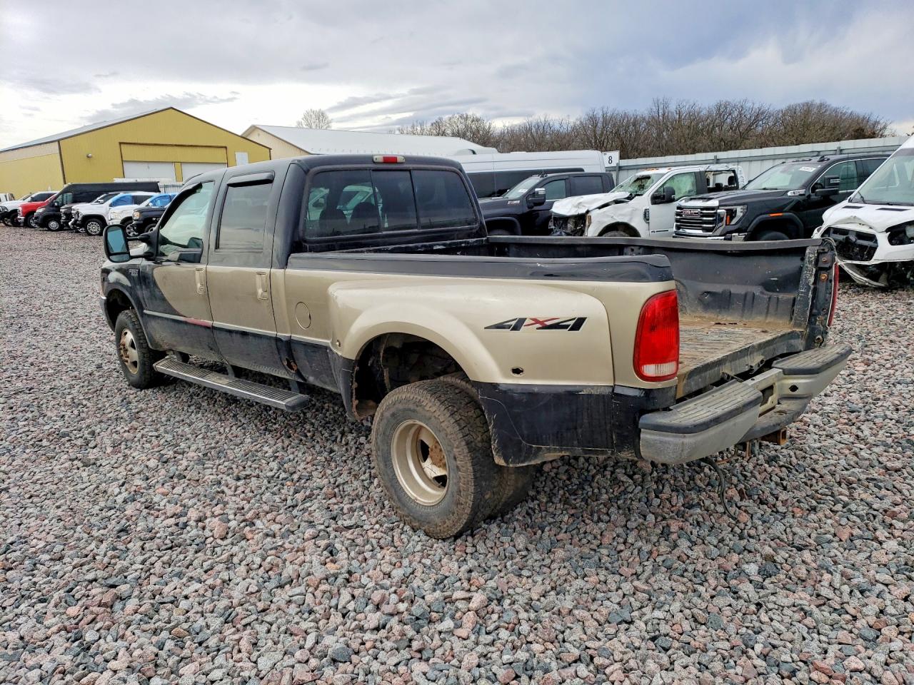 2000 Ford F350 VIN 1FTWW33S2YEA29134 photo 2