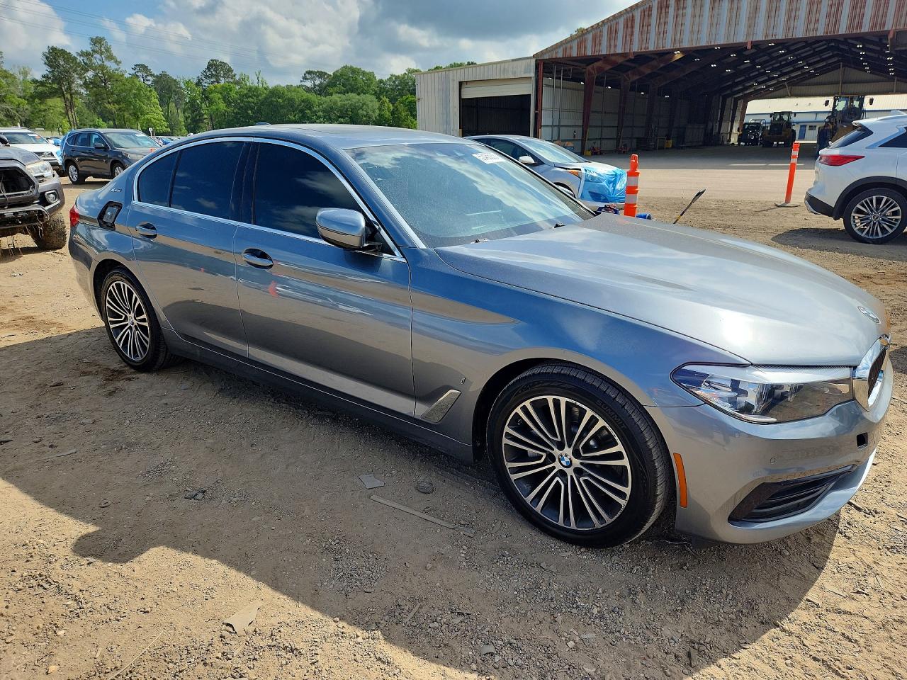2019 BMW 5 series VIN WBAJA9C57KB388474 photo 4