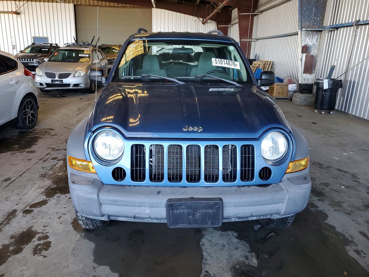 2005 Jeep Liberty VIN 1J4GK48K75W651842 photo 5