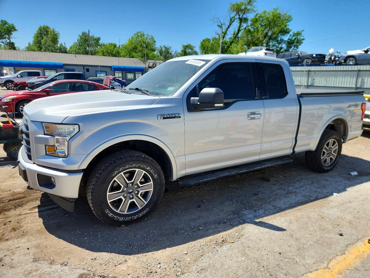 2017 Ford F-150 VIN 1FTFX1EF4HKD24688 photo 1