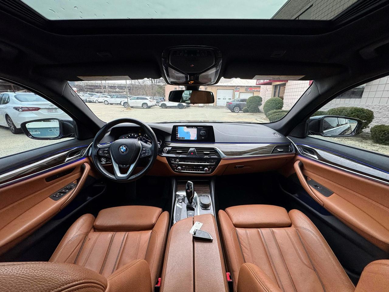 2018 BMW 5 series VIN WBAJA7C5XJWA73151 photo 9