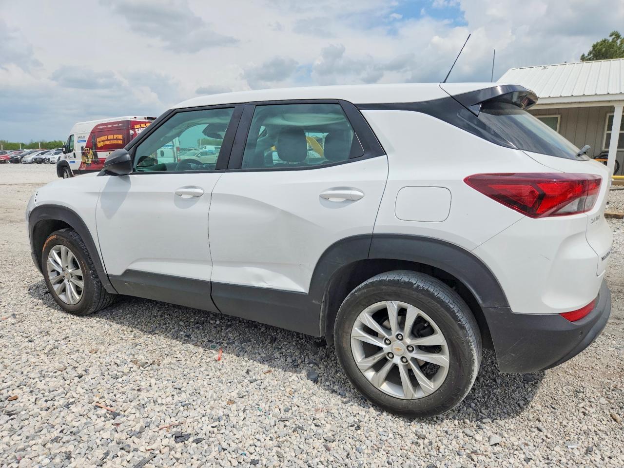2022 Chevrolet Trailblaze VIN KL79MMS24NB121706 photo 2