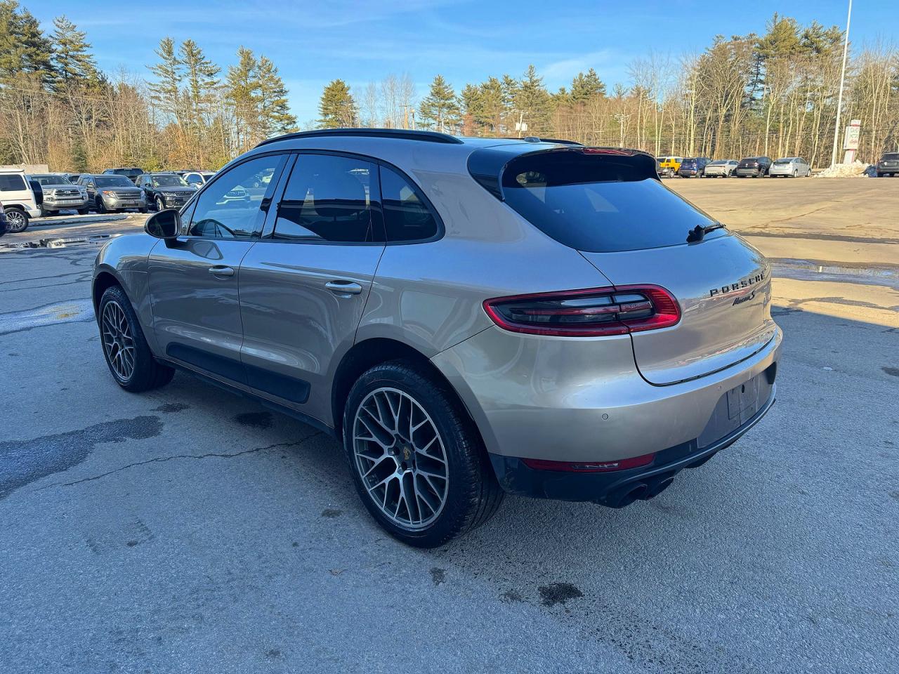 2015 Porsche Macan VIN WP1AB2A54FLB56620 photo 3