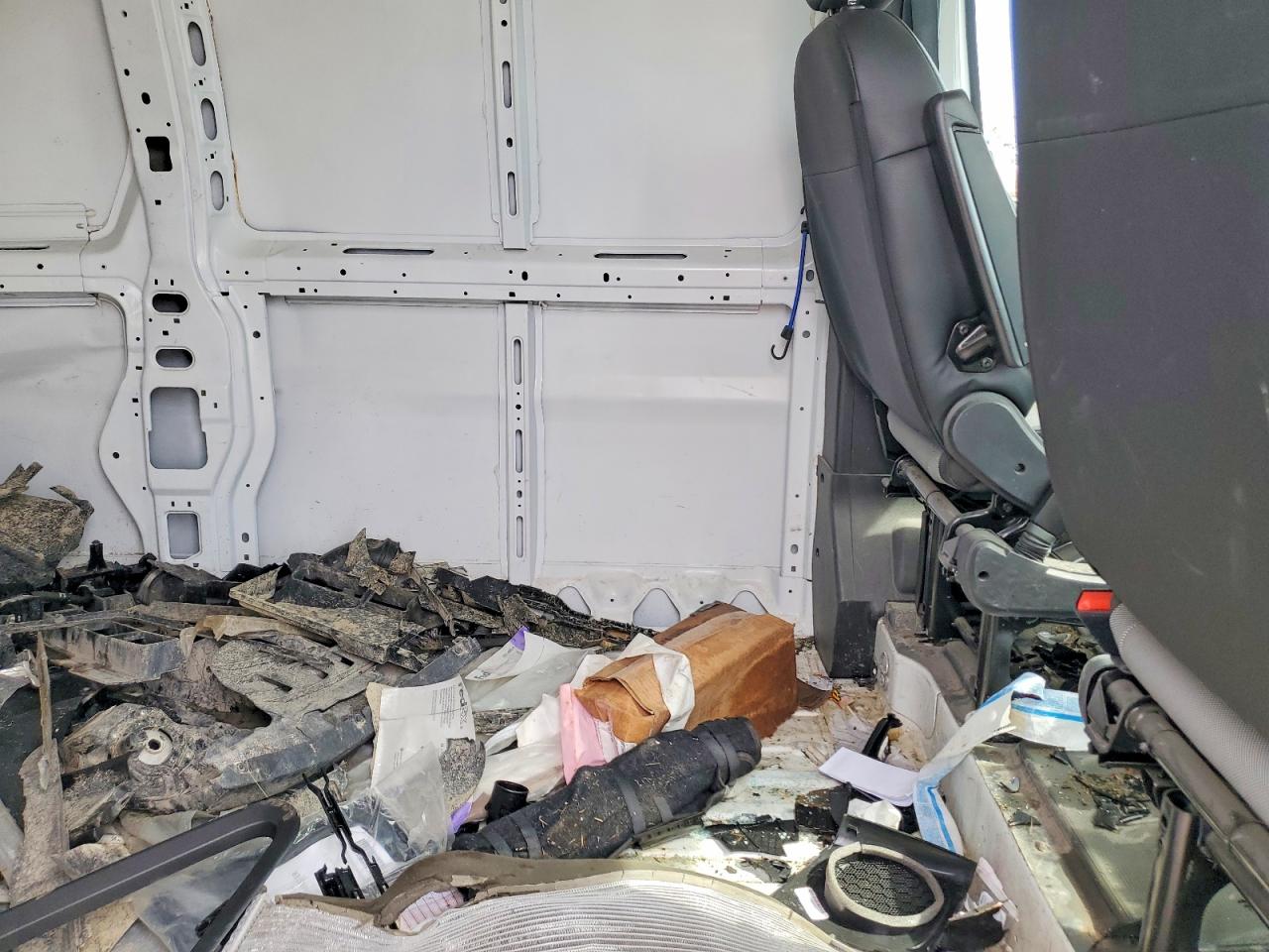 2025 Ram Promaster VIN 3C6MRVHG7SE550139 photo 11