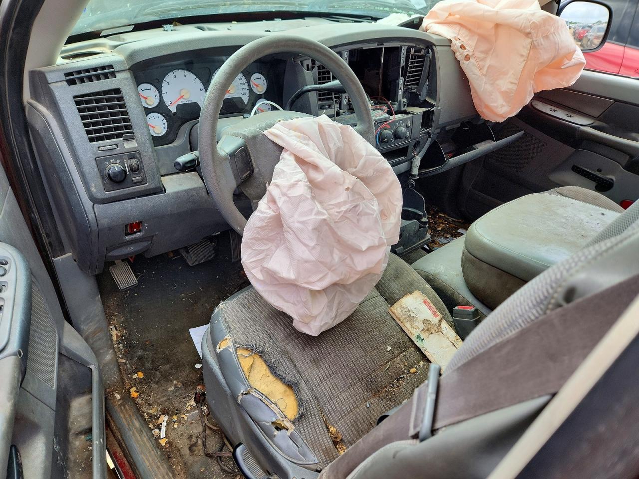 2008 Dodge Ram 1500 VIN 1D7HA18K28J207335 photo 8