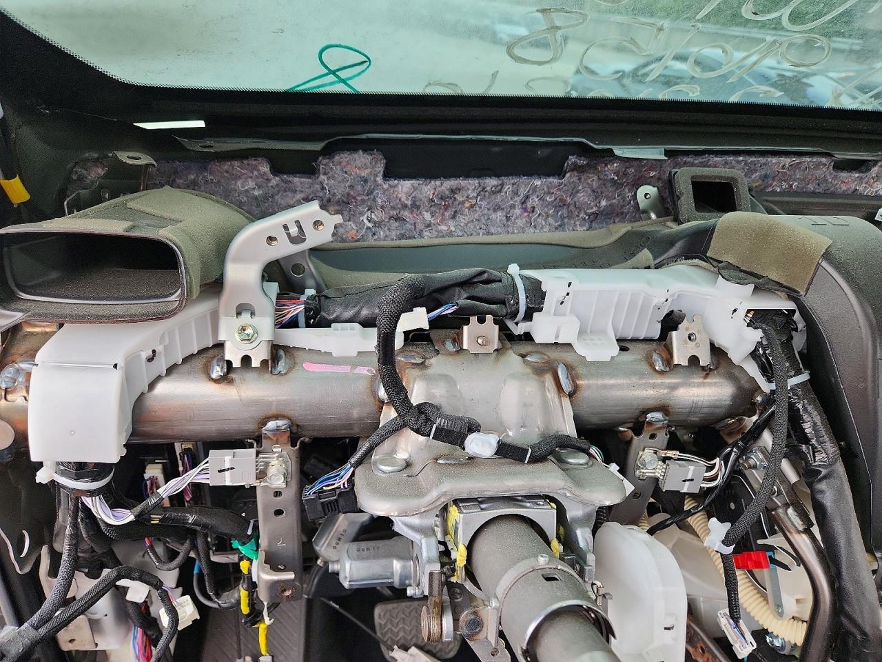 2024 Lexus Lx 600 Luxury VIN JTJGB7CX5R4065214 photo 9