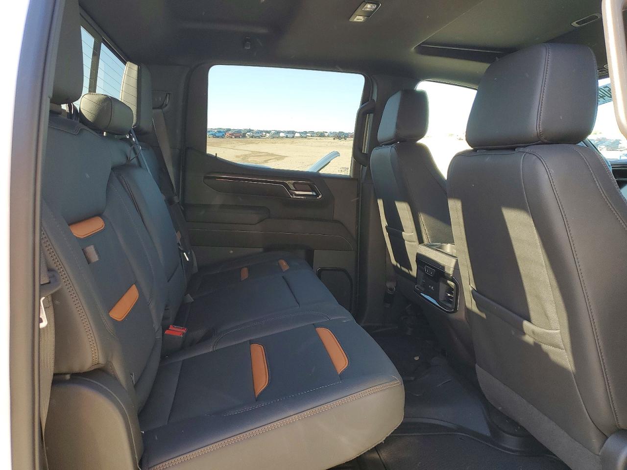 2026 GMC SIERRA VIN 3GTUUEE88TG219225 photo 10