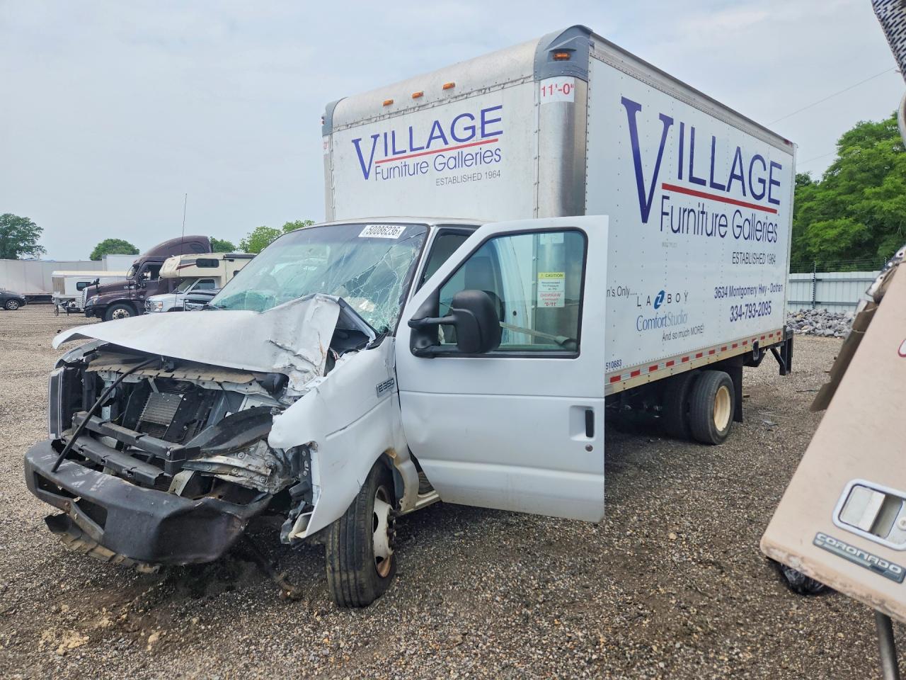 2019 Ford Econoline VIN 1FDWE3FS8KDC32925 photo 1