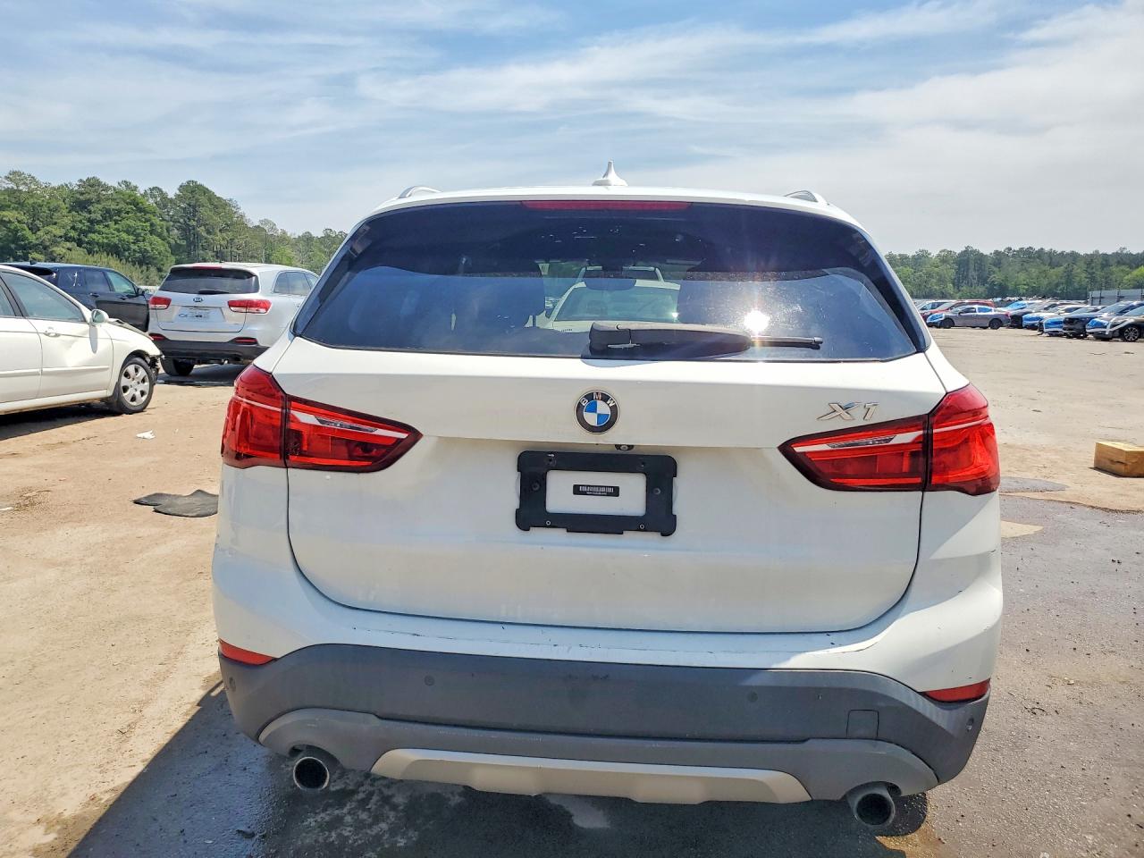2016 BMW X1 VIN WBXHT3C35G5E56192 photo 6