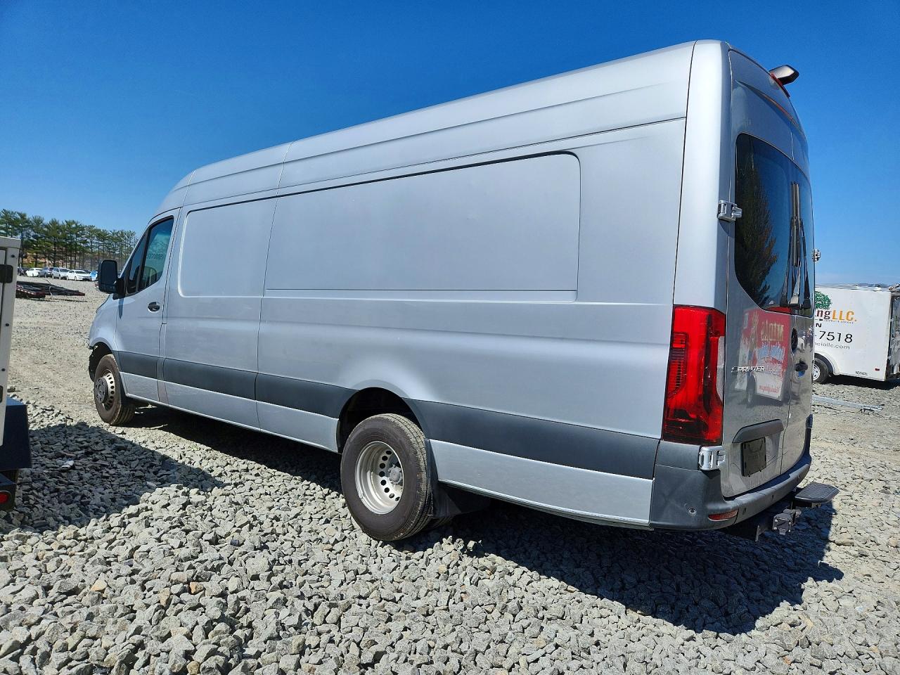 2022 Mercedes-Benz Sprinter VIN W1W9ED3YXNT113224 photo 2