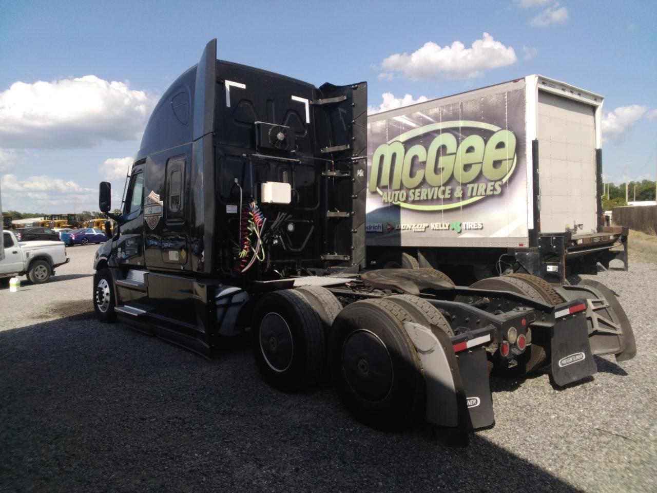 2021 FREIGHTLINER All other VIN 3AKJHHDR5MSMY1935 photo 3